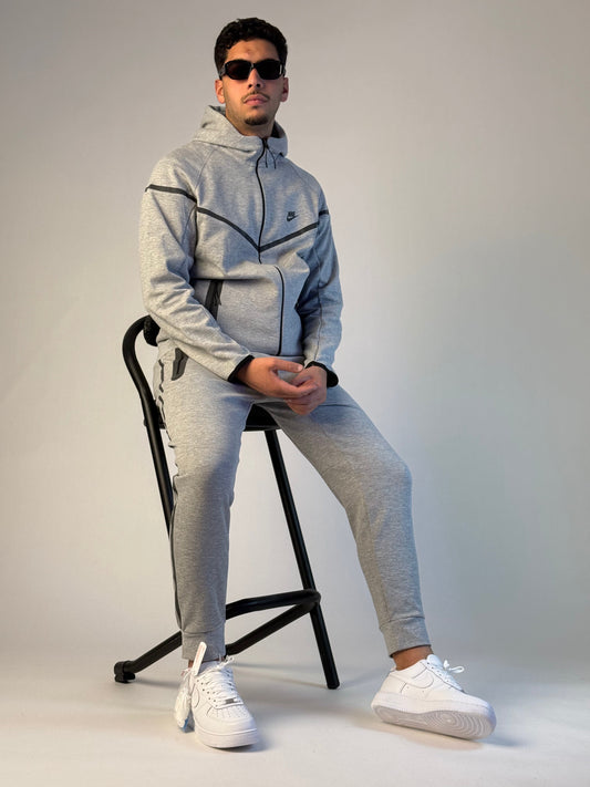 NIKE TECH CATAFOD